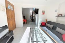 Villa in Sainte-Lucie de Porto-Vecchio - Villa - Bord de mer
