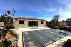 Villa in Sainte-Lucie de Porto-Vecchio - Bergeries individuelles avec piscine
