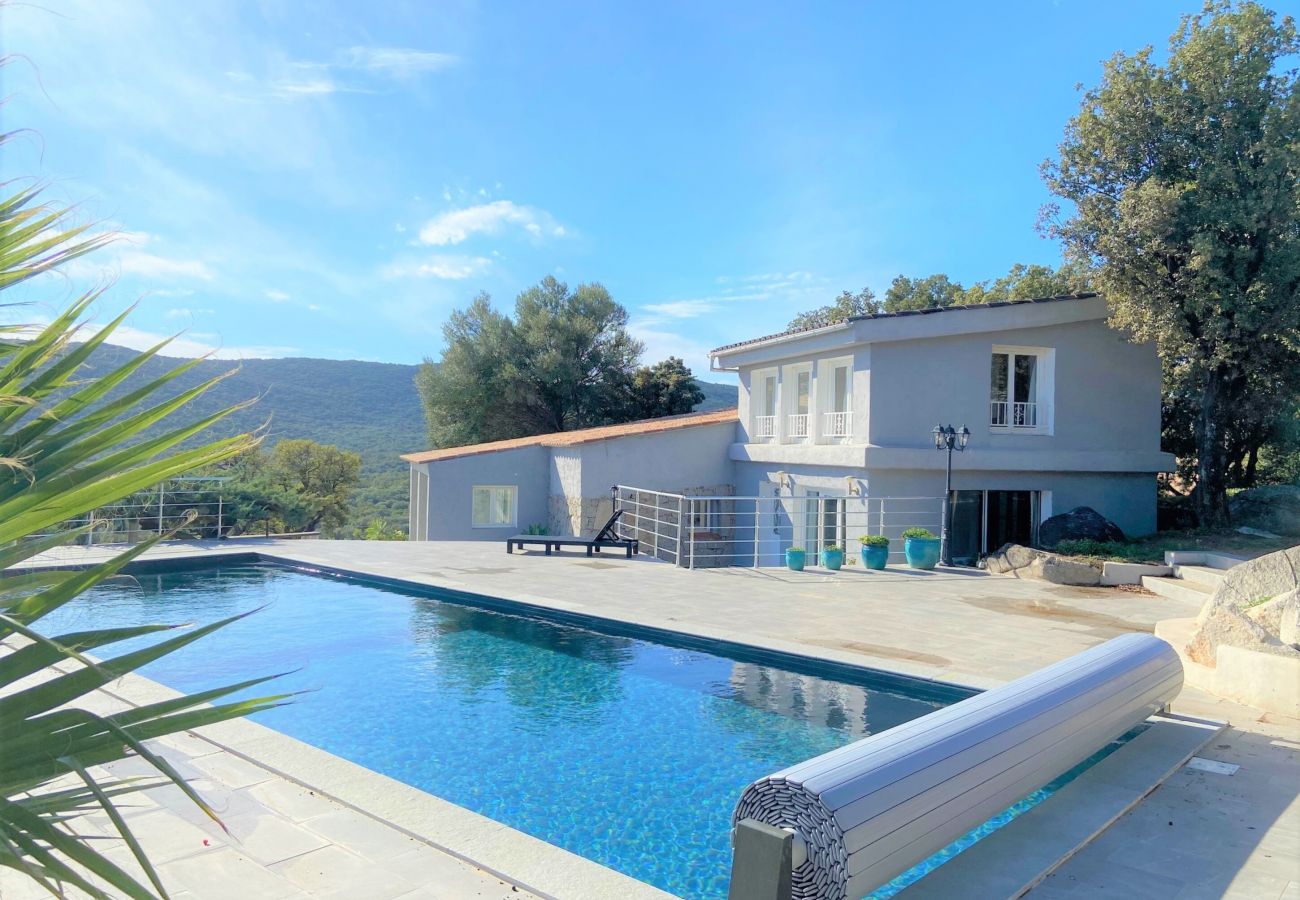 Villa in Sainte-Lucie de Porto-Vecchio - Villa  Altetu