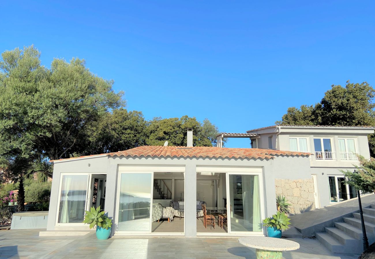 Villa in Sainte-Lucie de Porto-Vecchio - Villa  Altetu