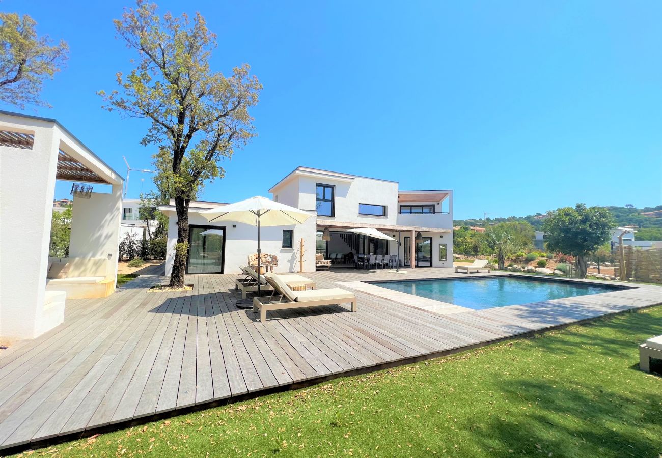 Villa in Sainte-Lucie de Porto-Vecchio - Villa Caipirinha