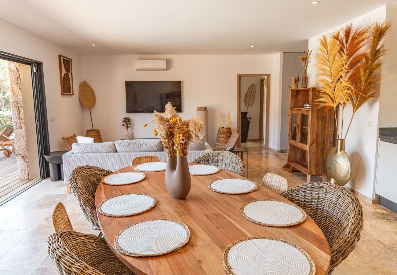 Villa in Lecci - Villa Campemu Di Lecci