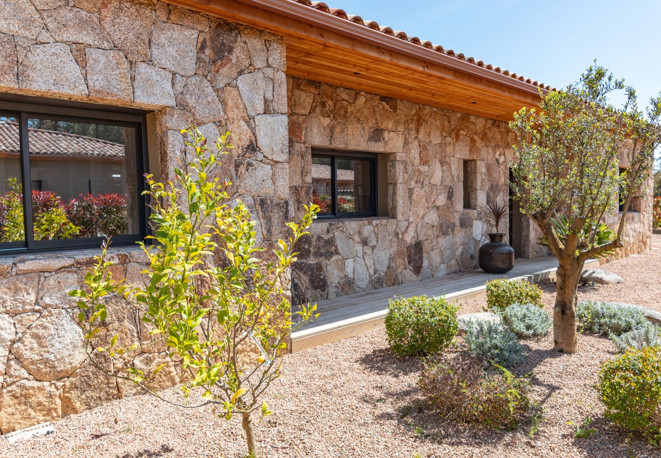 Villa in Lecci - Villa Campemu Di Lecci