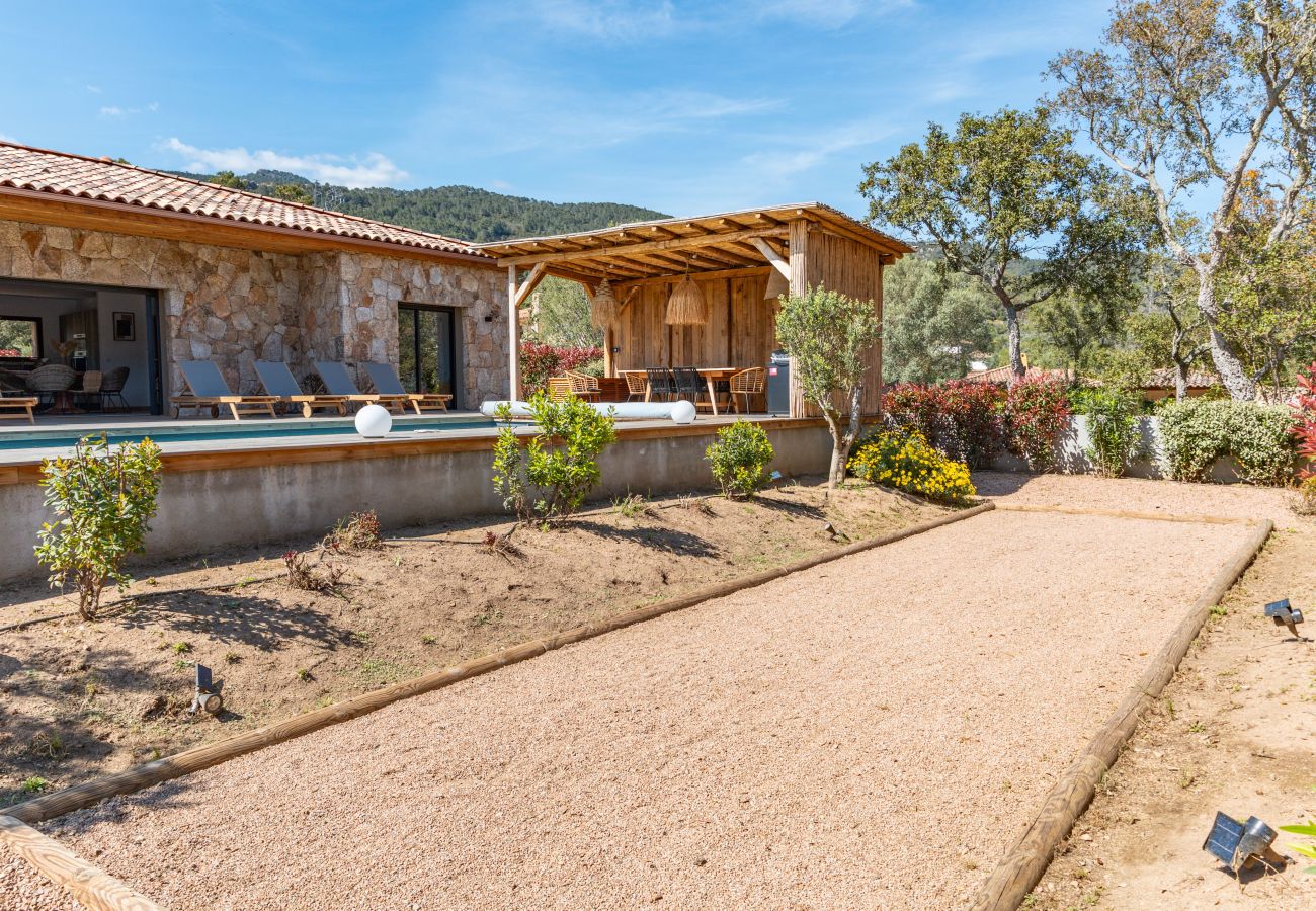 Villa in Lecci - Villa Campemu Di Lecci