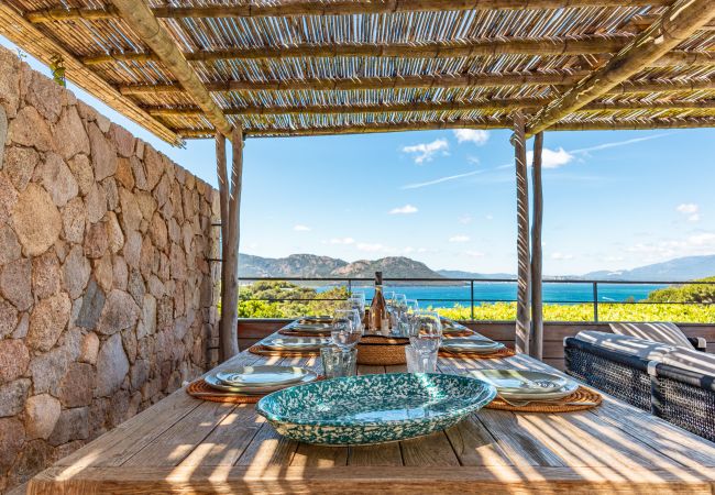 Villa/Dettached house in Lecci - Villa Cala Rossa