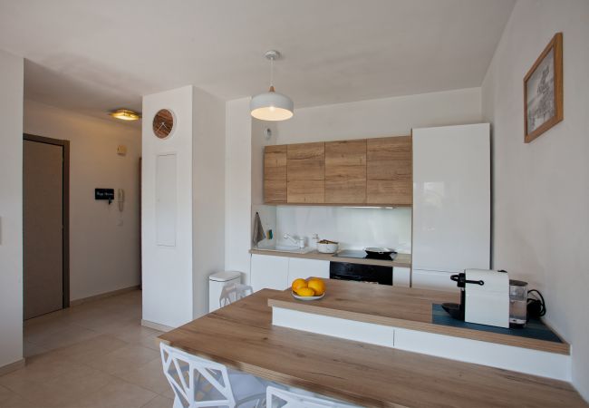 Apartment in Bastia - Playa Marina