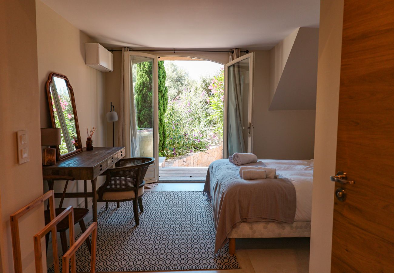 Villa in Sainte-Lucie de Porto-Vecchio - Villa Casta Joia
