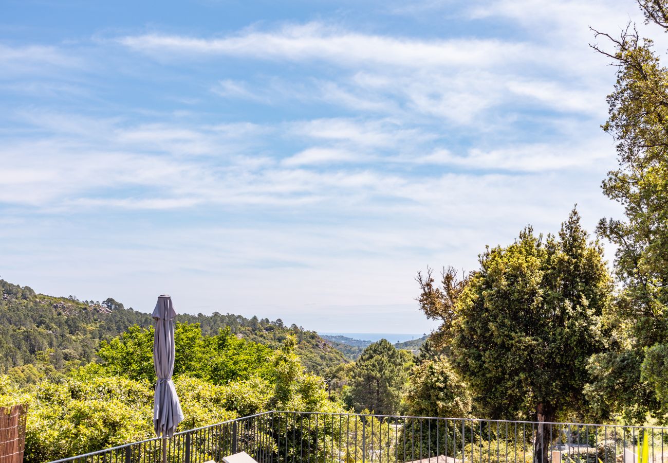 Villa in Sainte-Lucie de Porto-Vecchio - Villa U Meribellu