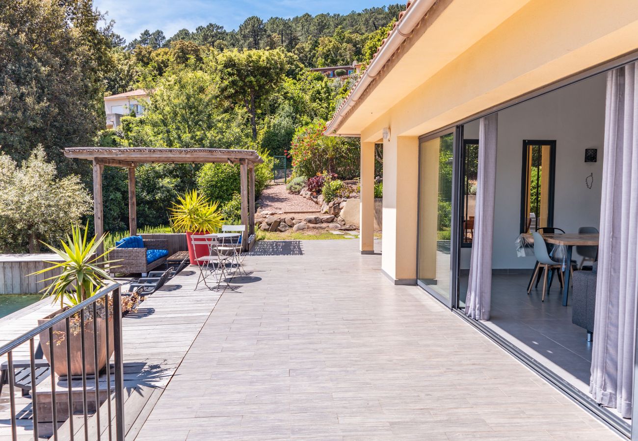 Villa in Sainte-Lucie de Porto-Vecchio - Villa U Meribellu