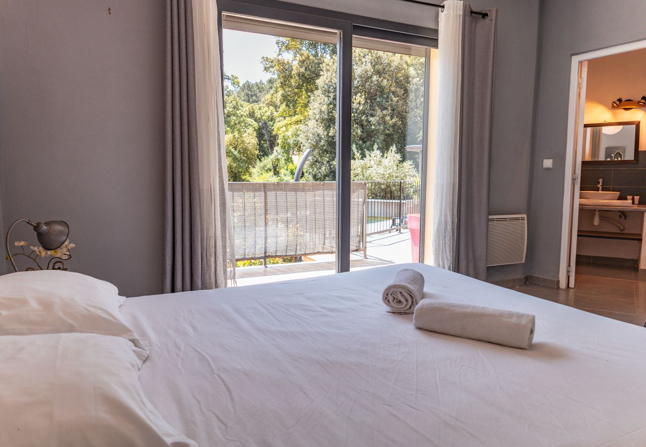 Villa in Sainte-Lucie de Porto-Vecchio - Villa U Meribellu