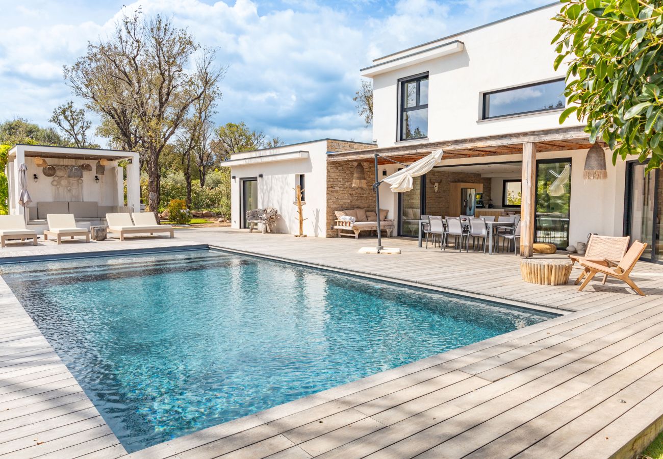 Villa in Sainte-Lucie de Porto-Vecchio - Villa Caipirinha