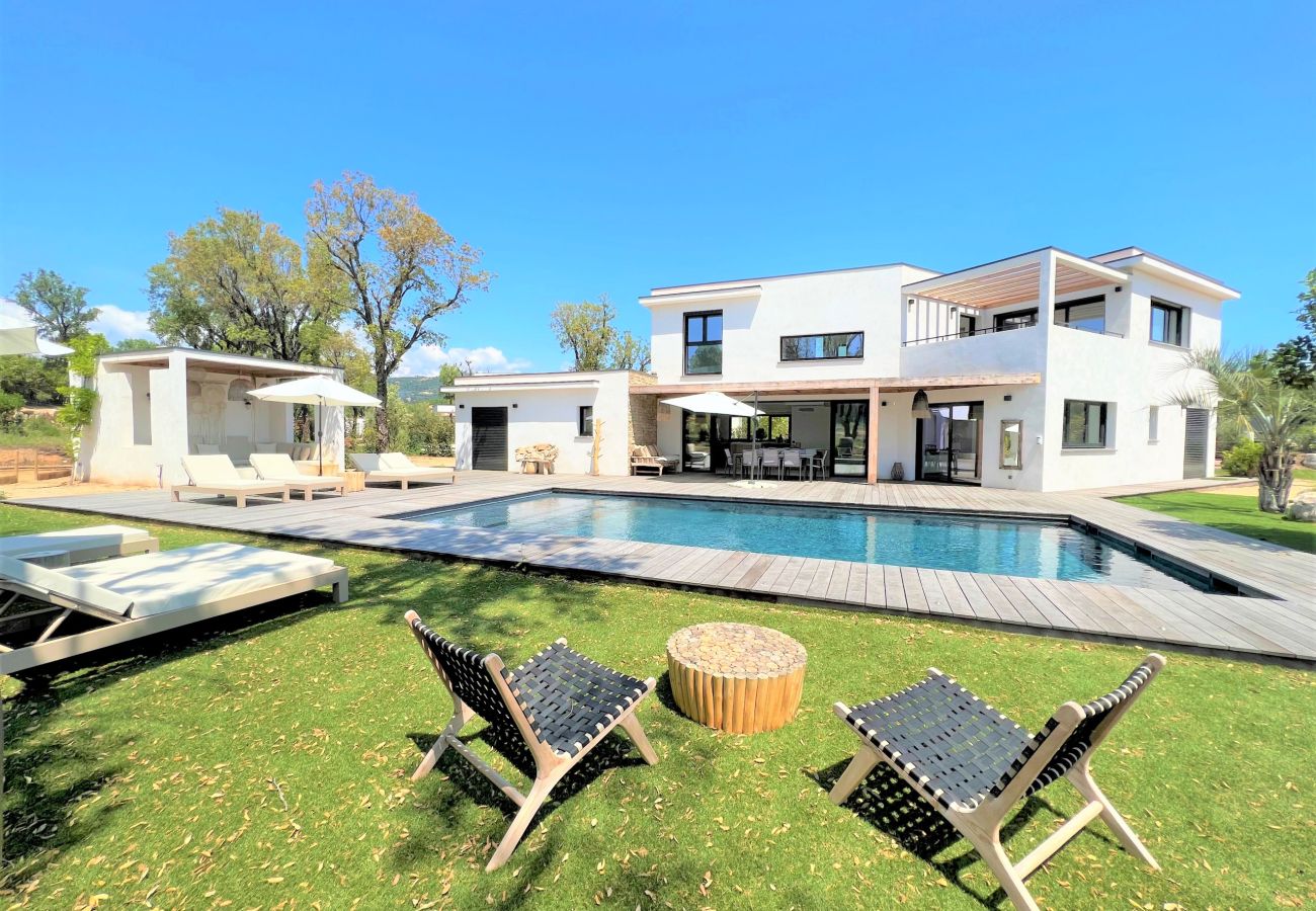 Villa in Sainte-Lucie de Porto-Vecchio - Villa Caipirinha