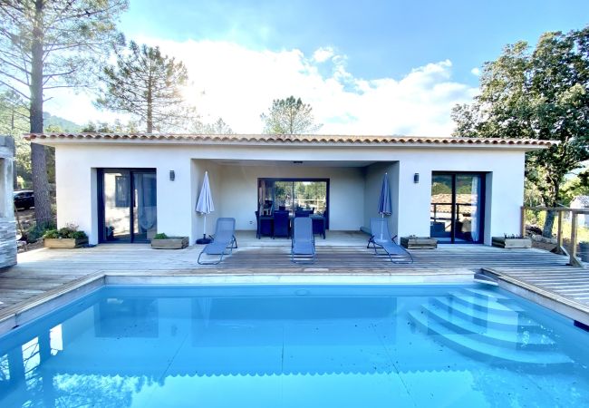 Villa/Dettached house in Sainte-Lucie de Porto-Vecchio - Casa Cavu di Santa Lucia
