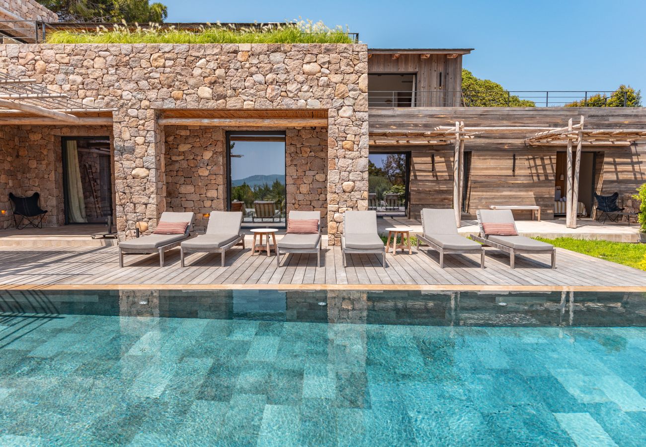 Villa in Lecci - Villa Bonanza Di Cala Rossa