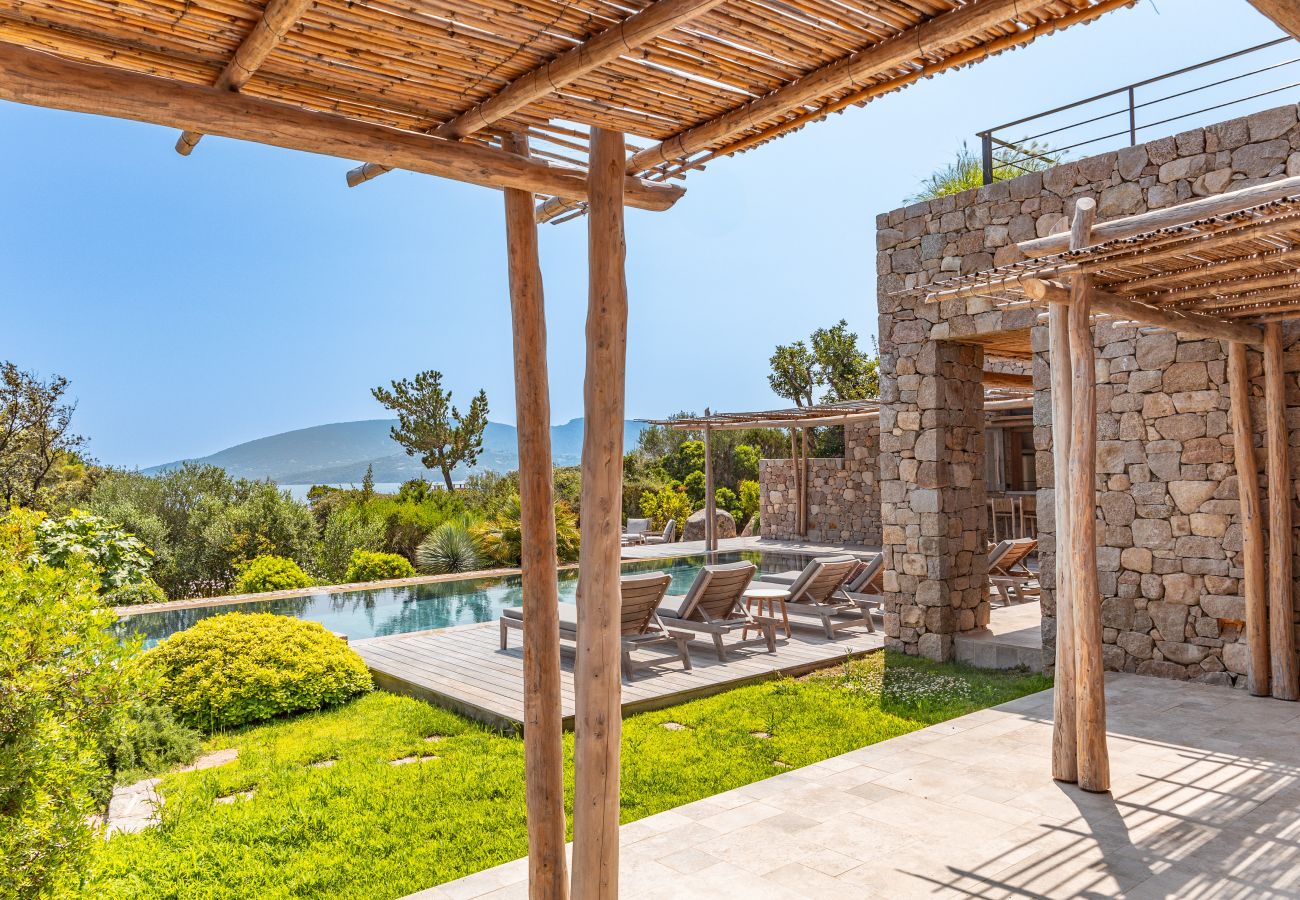 Villa in Lecci - Villa Bonanza Di Cala Rossa