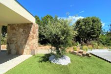 Villa/Dettached house in Pinarello - Bella Villa Contemporaine avec piscine