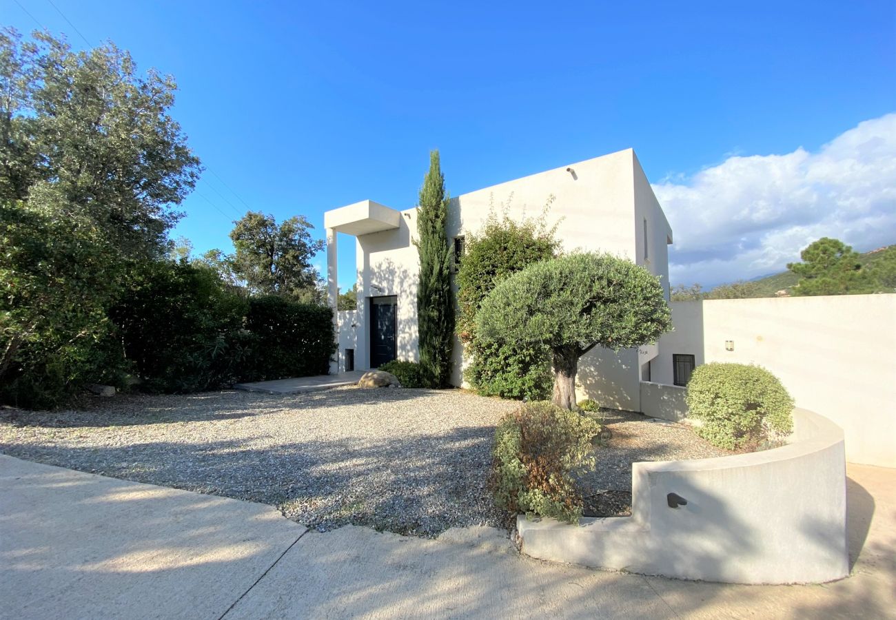 Villa en Sainte-Lucie de Porto-Vecchio - Villa Paradisu