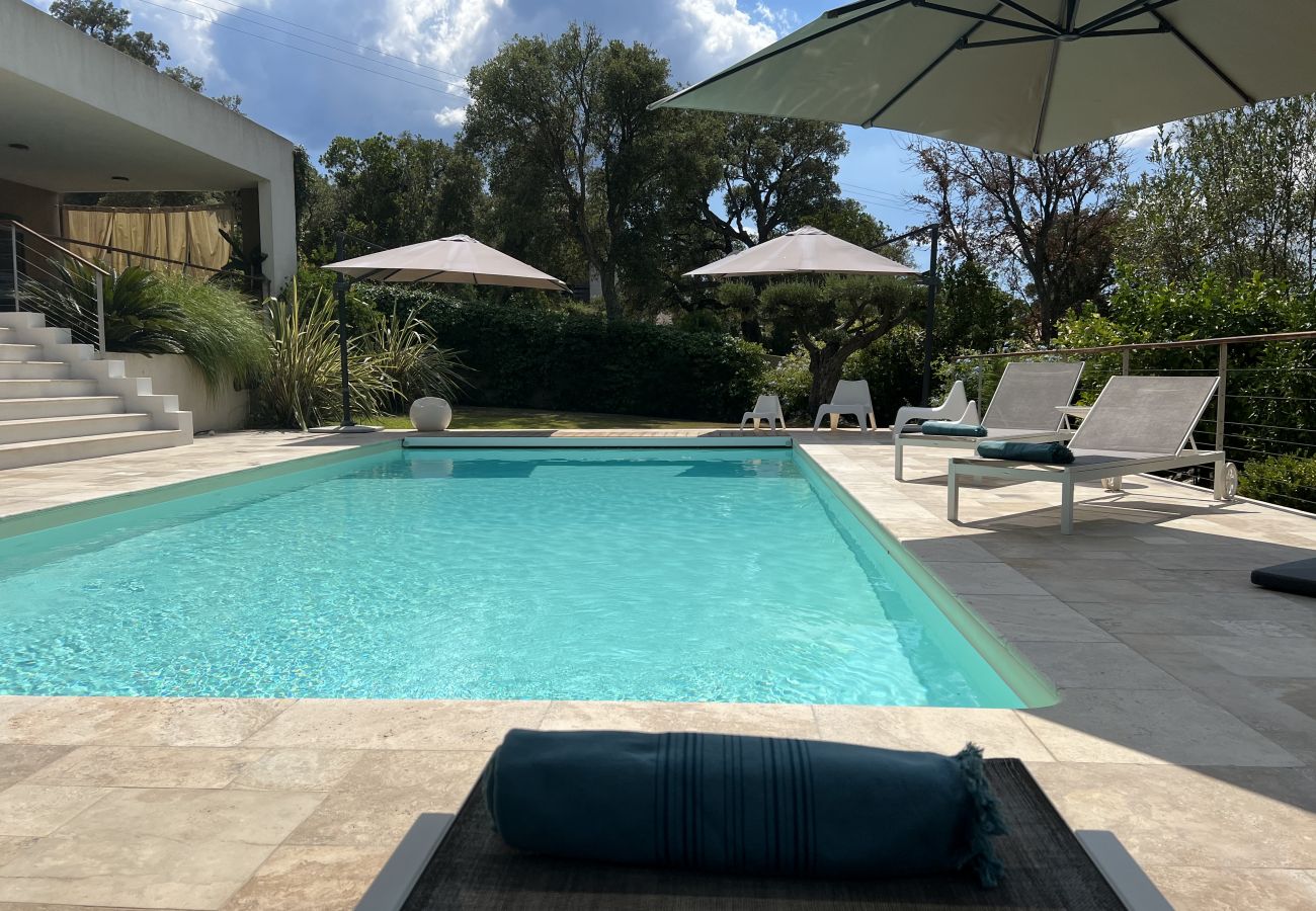 Villa en Sainte-Lucie de Porto-Vecchio - Villa Paradisu