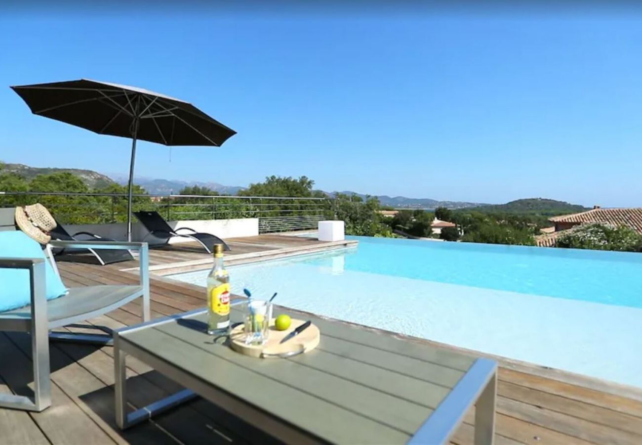 Villa en Sainte-Lucie de Porto-Vecchio - Villa Capicciola