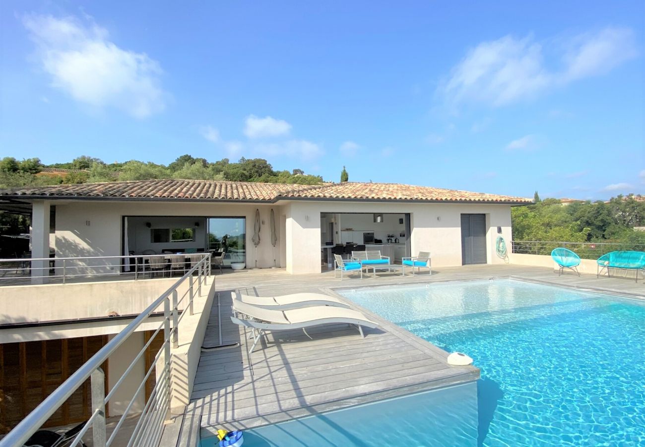 Villa en Sainte-Lucie de Porto-Vecchio - Villa Capicciola