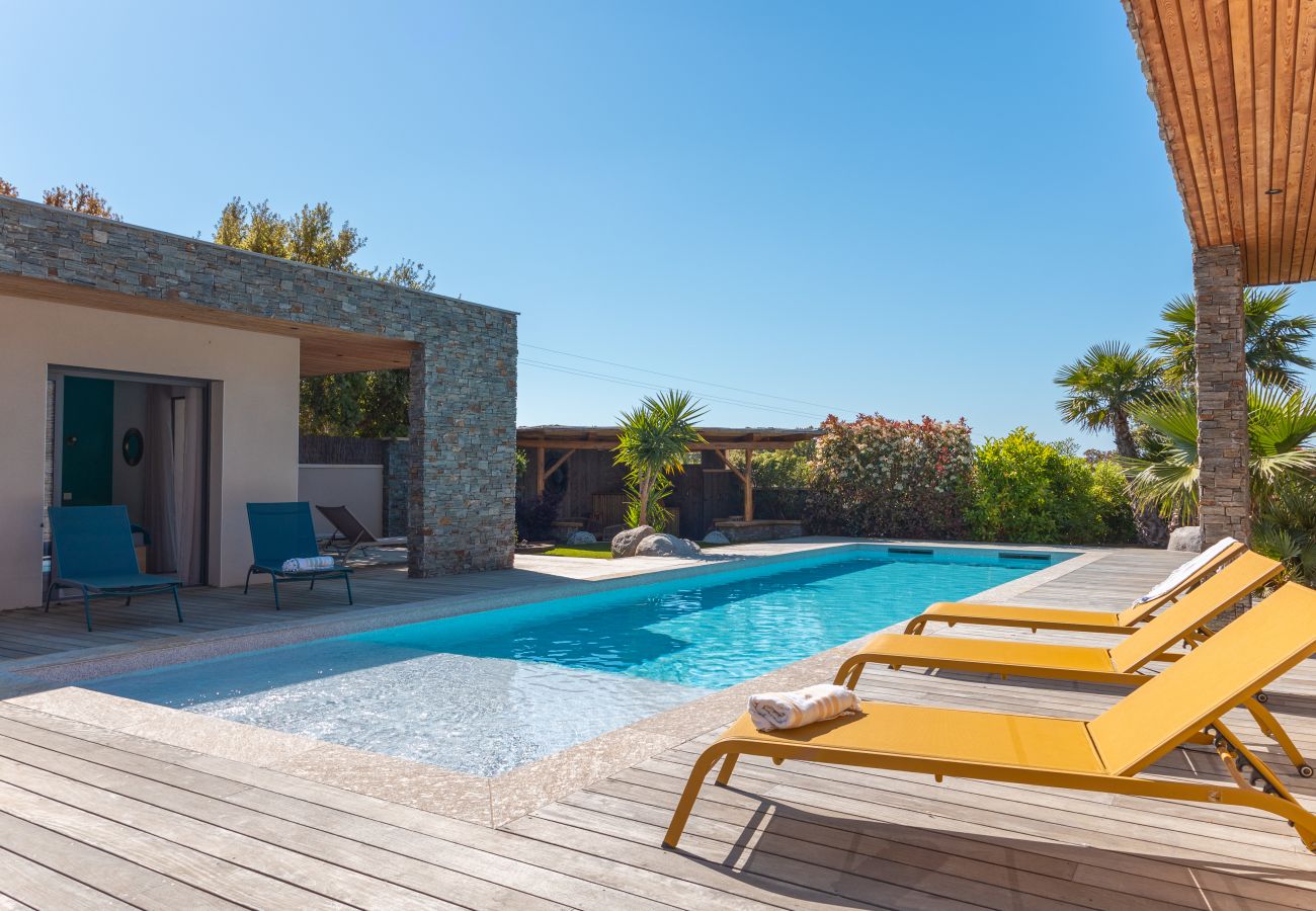Villa en Lecci - Villa  Galice Macchia