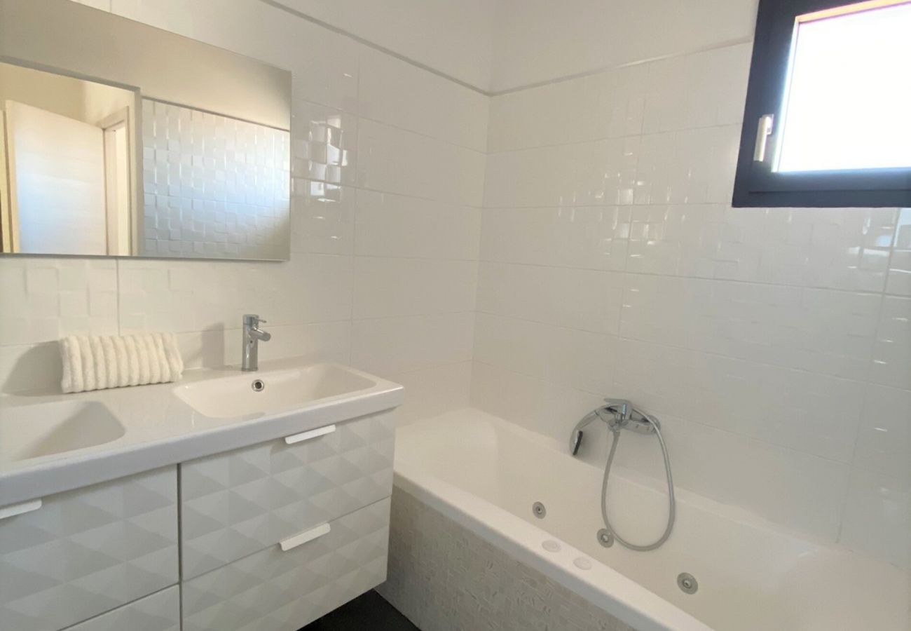 Villa a Lecci - Villa Cala mare