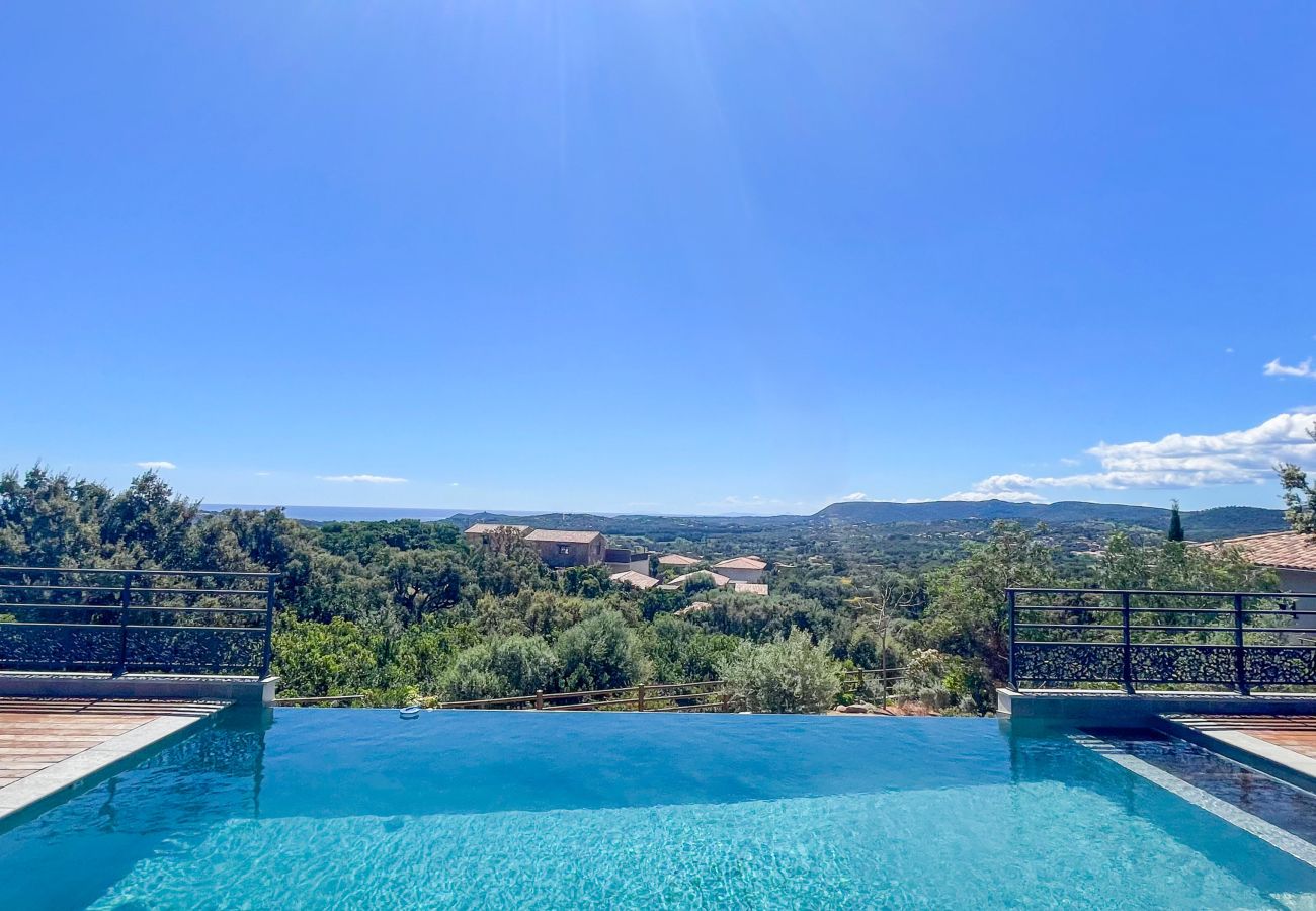 Villa à Sainte-Lucie de Porto-Vecchio - Casa Bernucci