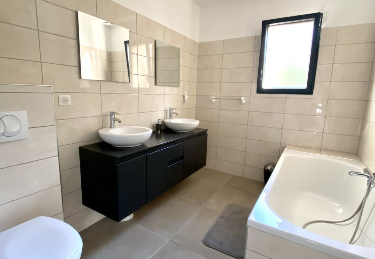Villa à Sainte-Lucie de Porto-Vecchio - Casa Cavu
