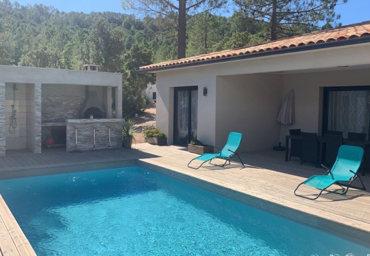 Villa à Sainte-Lucie de Porto-Vecchio - Casa Cavu