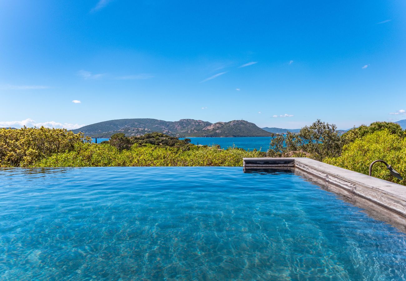 Villa à Lecci - Villa Cala Rossa