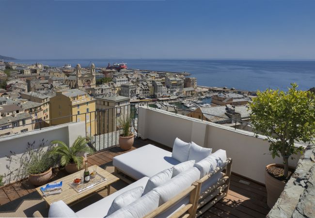 à Bastia - Appartement de standing avec rooftop de 35m2