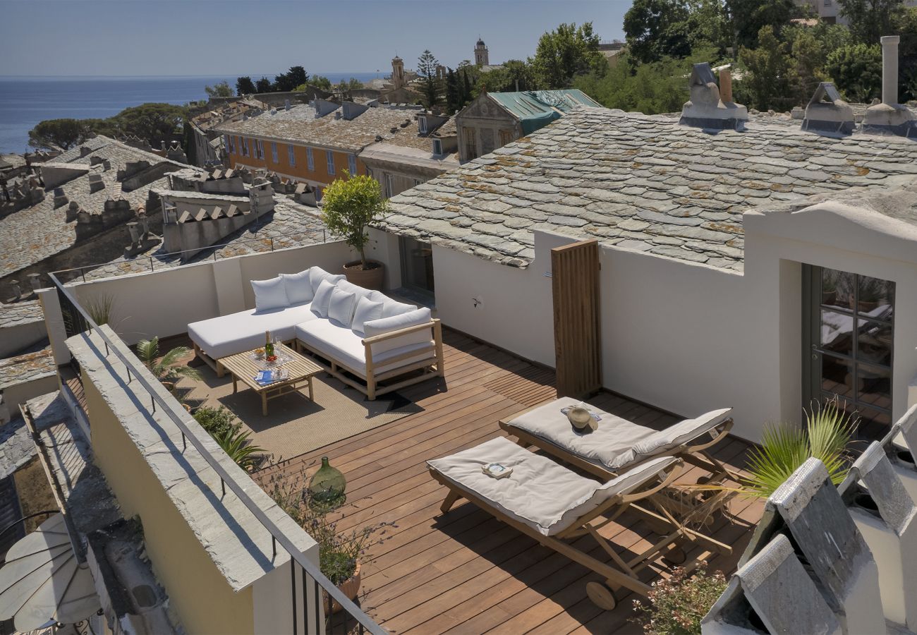 Appartement à Bastia - Appartement de standing avec rooftop de 35m2