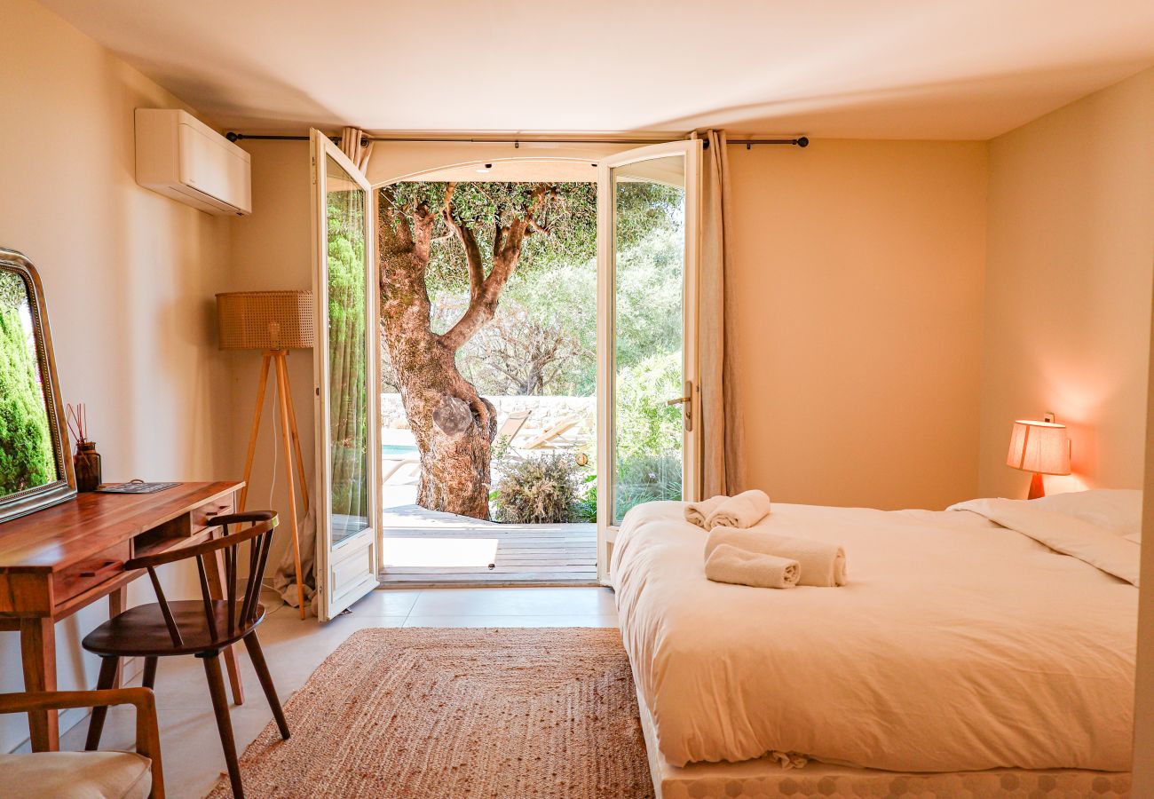 Villa à Sainte-Lucie de Porto-Vecchio - Villa Casta Joia