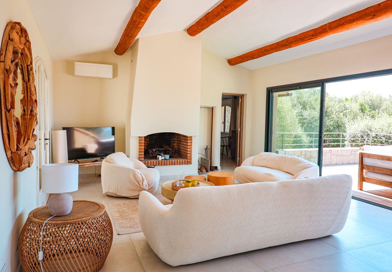 Villa à Sainte-Lucie de Porto-Vecchio - Villa Casta Joia