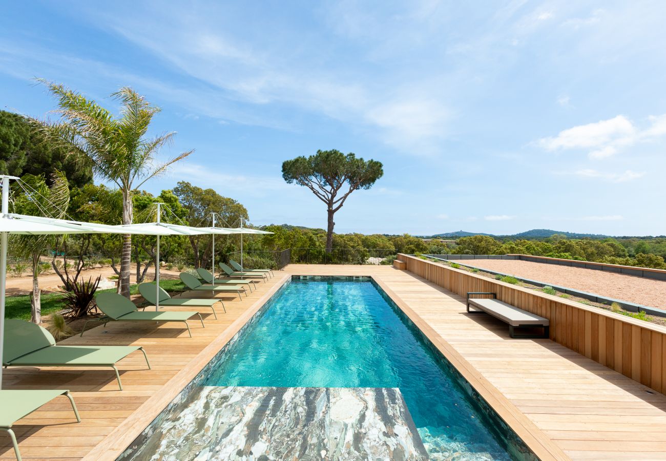 piscine balinaise roof top villa luxe pinarello