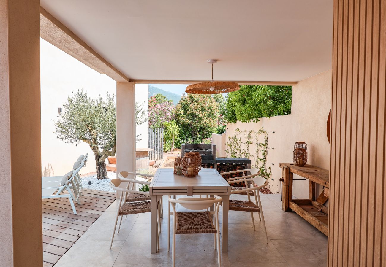 Villa à Sainte-Lucie de Porto-Vecchio - Villa Luciana Di Santa Lucia