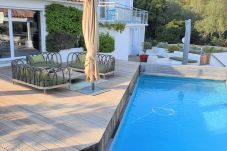 villa à Lecci - Superbe villa avec piscine  proche des plage